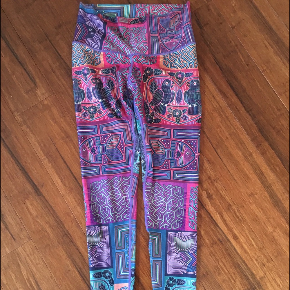 Niyama Sol barefoot long leggings - MEDIUM - Very cool textile print